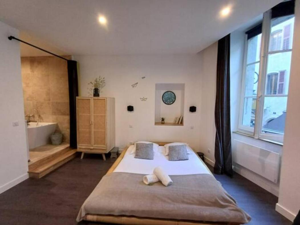 Le Sainte Claire - Majord'Home Annecy Centre エクステリア 写真